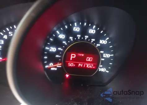 2015 Kia Soul z USA, uszkodzony, nr VIN KNDJN2A29F7767170